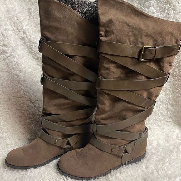 Shoe Dazzle Haley synthetic brown slip on riding boots Size 10W - Picture 2 of 10